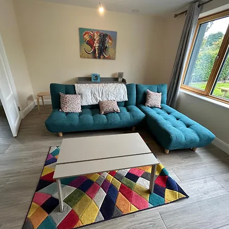 Apartmán Two Bedroom Ground Floor Apartment, Professionally Managed