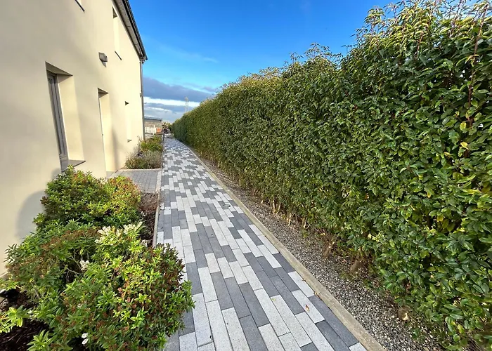 Two Bedroom Ground Floor Apartment, Professionally Managed Apartment *