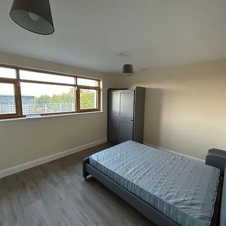 Two Bedroom Ground Floor Apartment, Professionally Managed